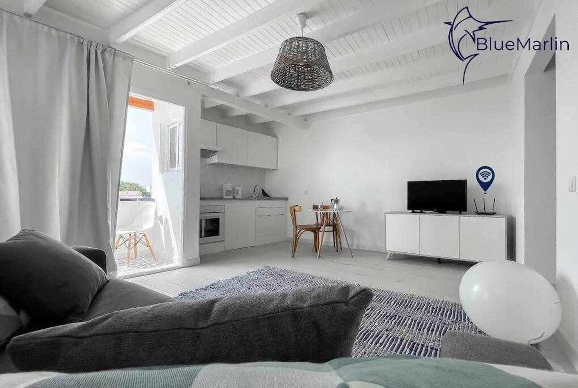B-rent Bluemarlin Boutique Sea View Apartamento