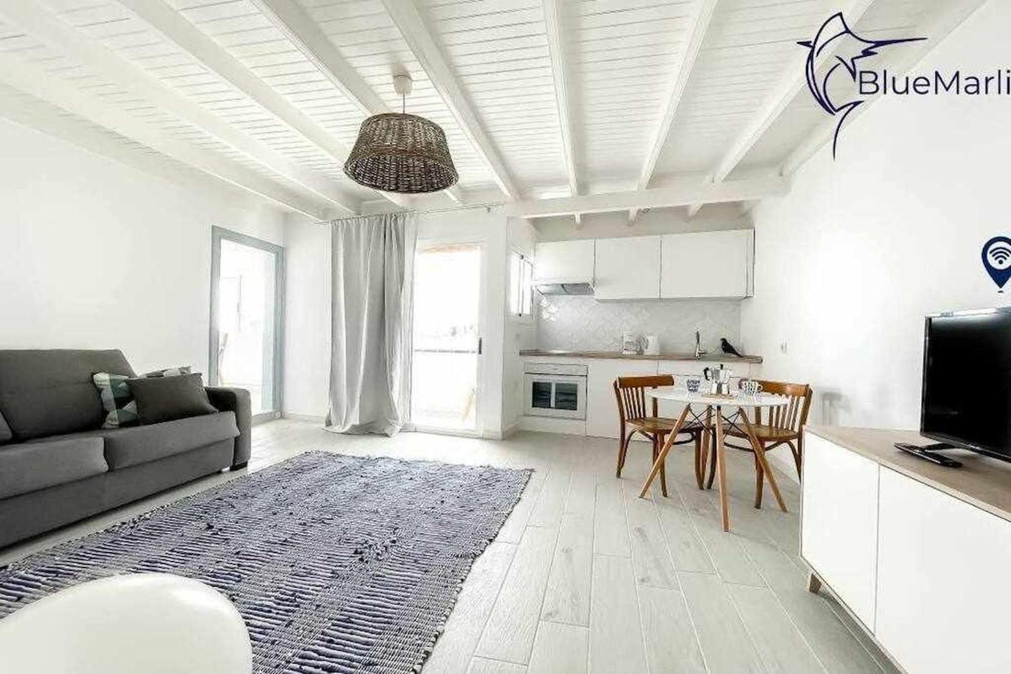 B-rent Bluemarlin Boutique Sea View Apartamento *