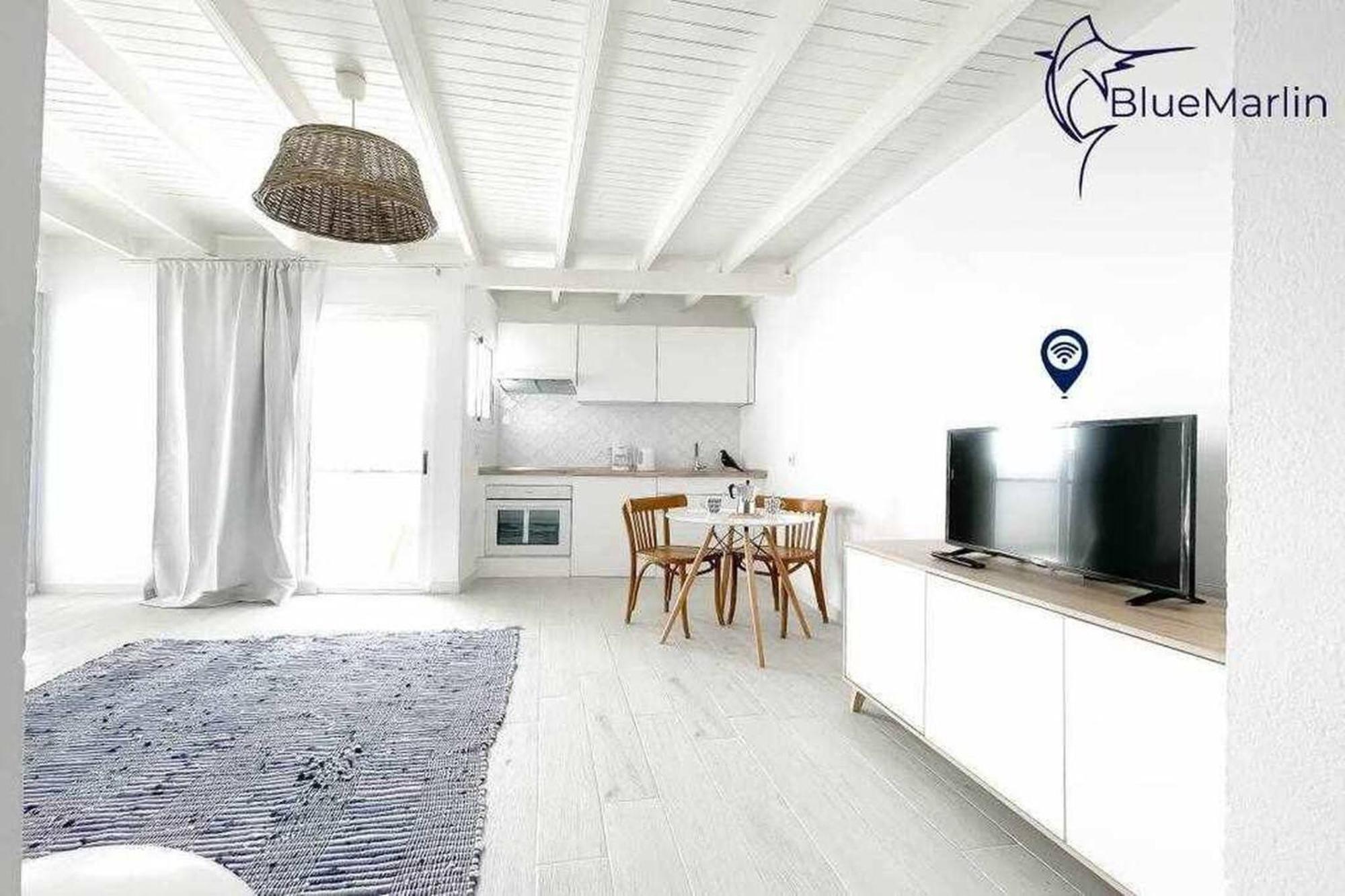 B-rent Bluemarlin Boutique Sea View Apartamento